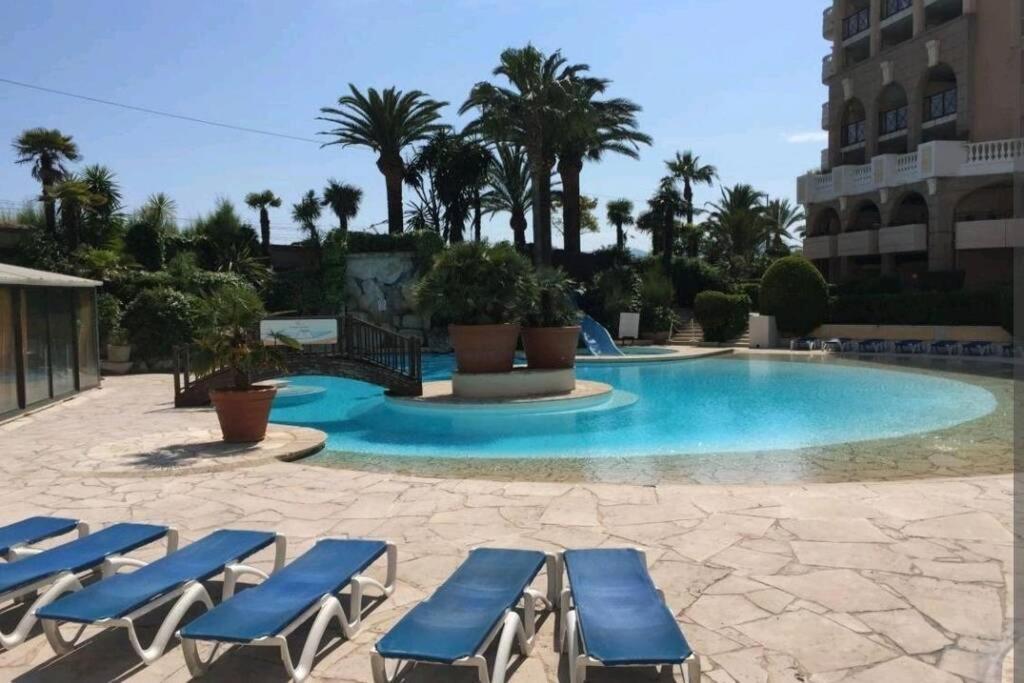 Appartement T2 Vue Panoramique C คานส์ ภายนอก รูปภาพ