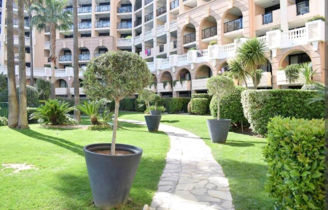 Appartement T2 Vue Panoramique C คานส์ ภายนอก รูปภาพ